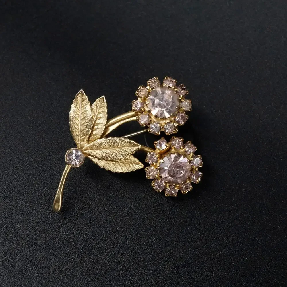 Vintage Floral Rhinestone Brooch Gold Tone Botanical Leaf Pin Cluster Flower